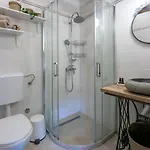 Mediterrane Und Hundefreundliche Mit Privatpool, Grillplatz, Privatparkplatz