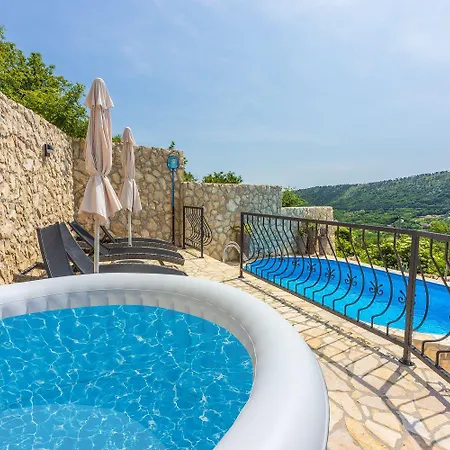 Ferienhaus Mediterrane Und Hundefreundliche Mit Privatpool, Grillplatz, Privatparkplatz Bribir (Primorje-Gorski Kotar)