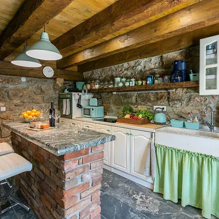 Mediterrane Und Hundefreundliche Mit Privatpool, Grillplatz, Privatparkplatz * Bribir (Primorje-Gorski Kotar)