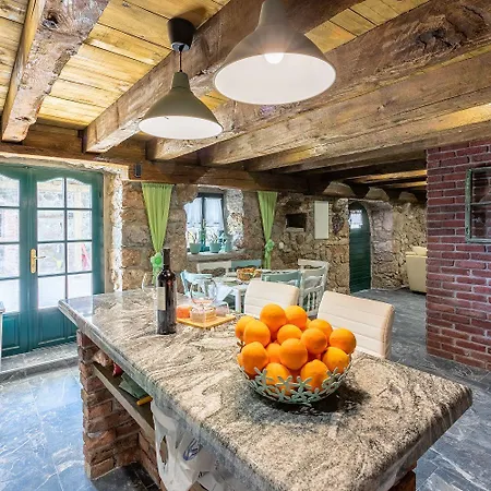 Holiday home Mediterrane Und Hundefreundliche Mit Privatpool, Grillplatz, Privatparkplatz