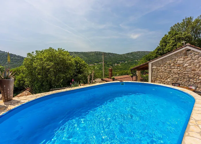 Ferienhaus Mediterrane Und Hundefreundliche Mit Privatpool, Grillplatz, Privatparkplatz *