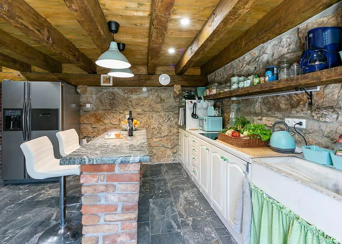 Mediterrane Und Hundefreundliche Mit Privatpool, Grillplatz, Privatparkplatz Bribir (Primorje-Gorski Kotar)
