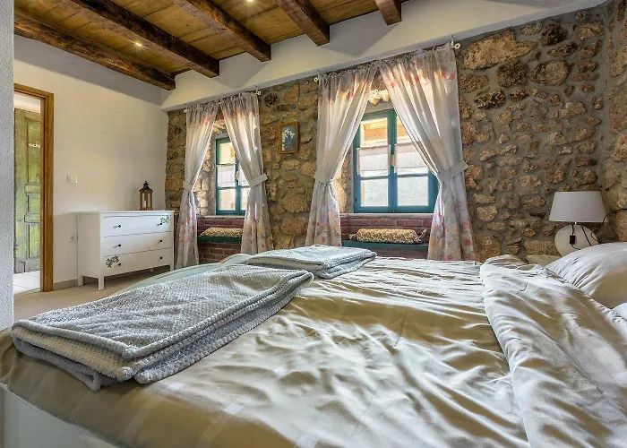 Ferienhaus Mediterrane Und Hundefreundliche Mit Privatpool, Grillplatz, Privatparkplatz *