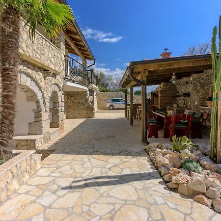 Mediterrane Und Hundefreundliche Mit Privatpool, Grillplatz, Privatparkplatz Casa vacanze Bribir (Primorje-Gorski Kotar)