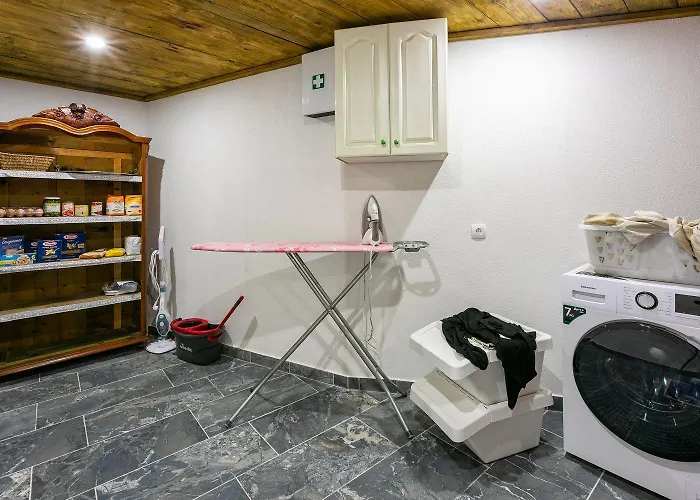 Holiday home Mediterrane Und Hundefreundliche Mit Privatpool, Grillplatz, Privatparkplatz